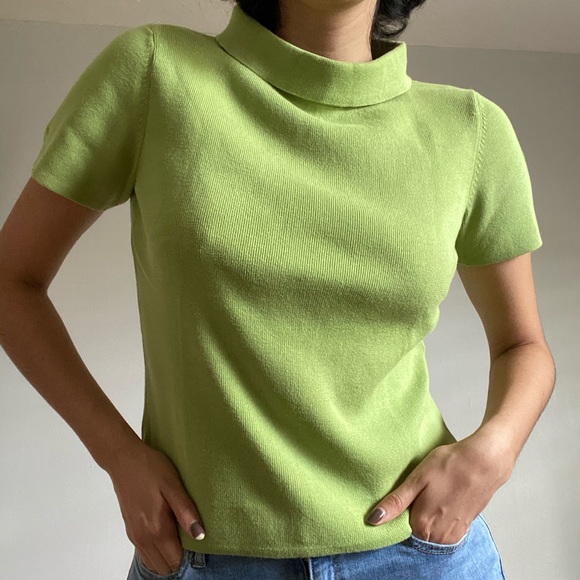 Vintage Tops - VTG green top
